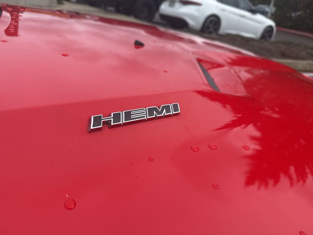 Used 2014 Dodge Challenger R/T image 10