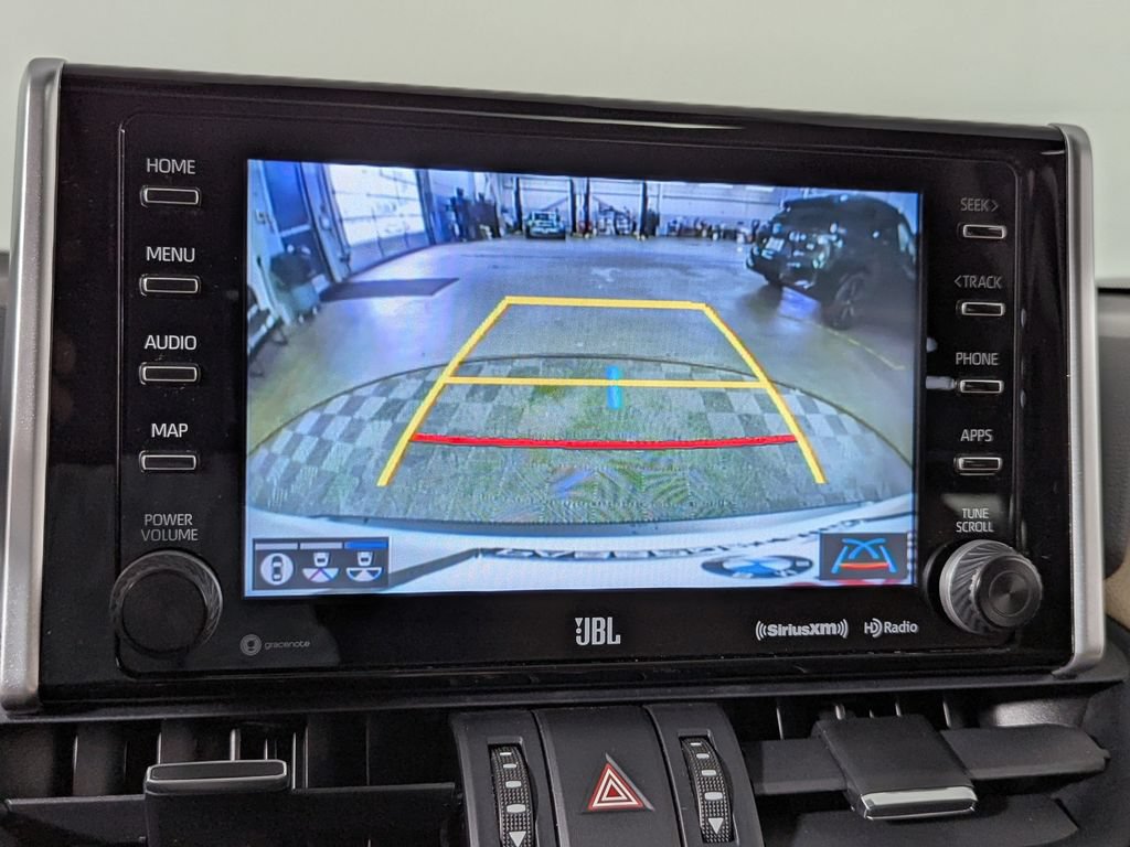 Used 2020 Toyota RAV4 Limited AWD/4WD image 25