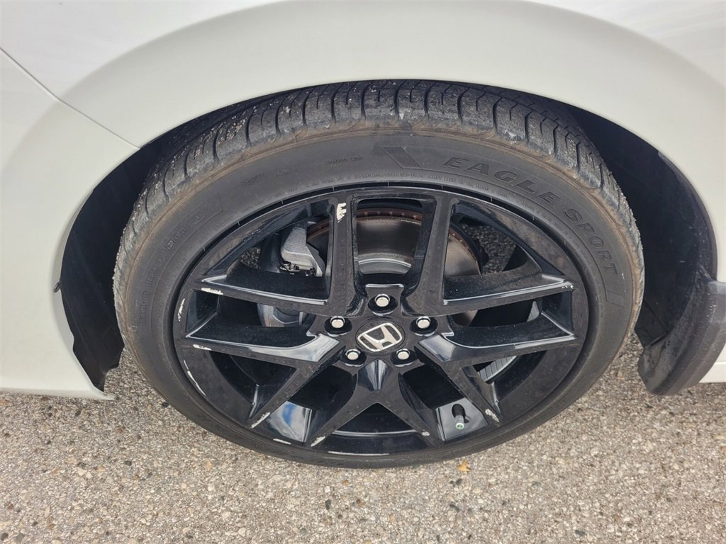 Used 2023 Honda Civic Sport image 19