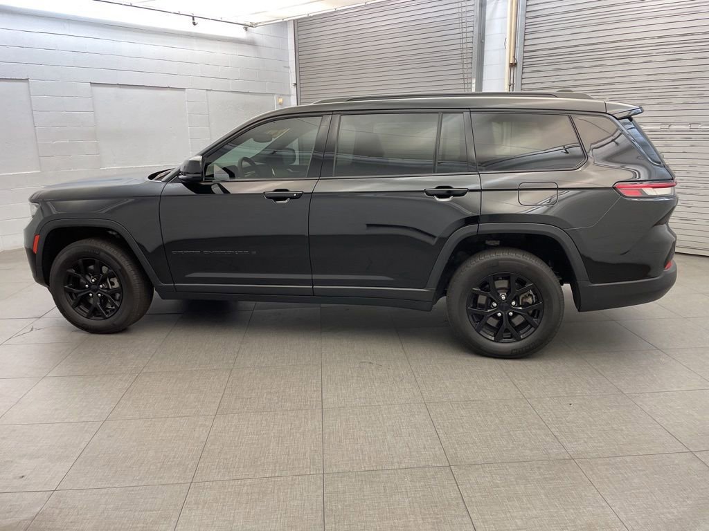 Certified 2024 Jeep Grand Cherokee L Laredo AWD/4WD image 9