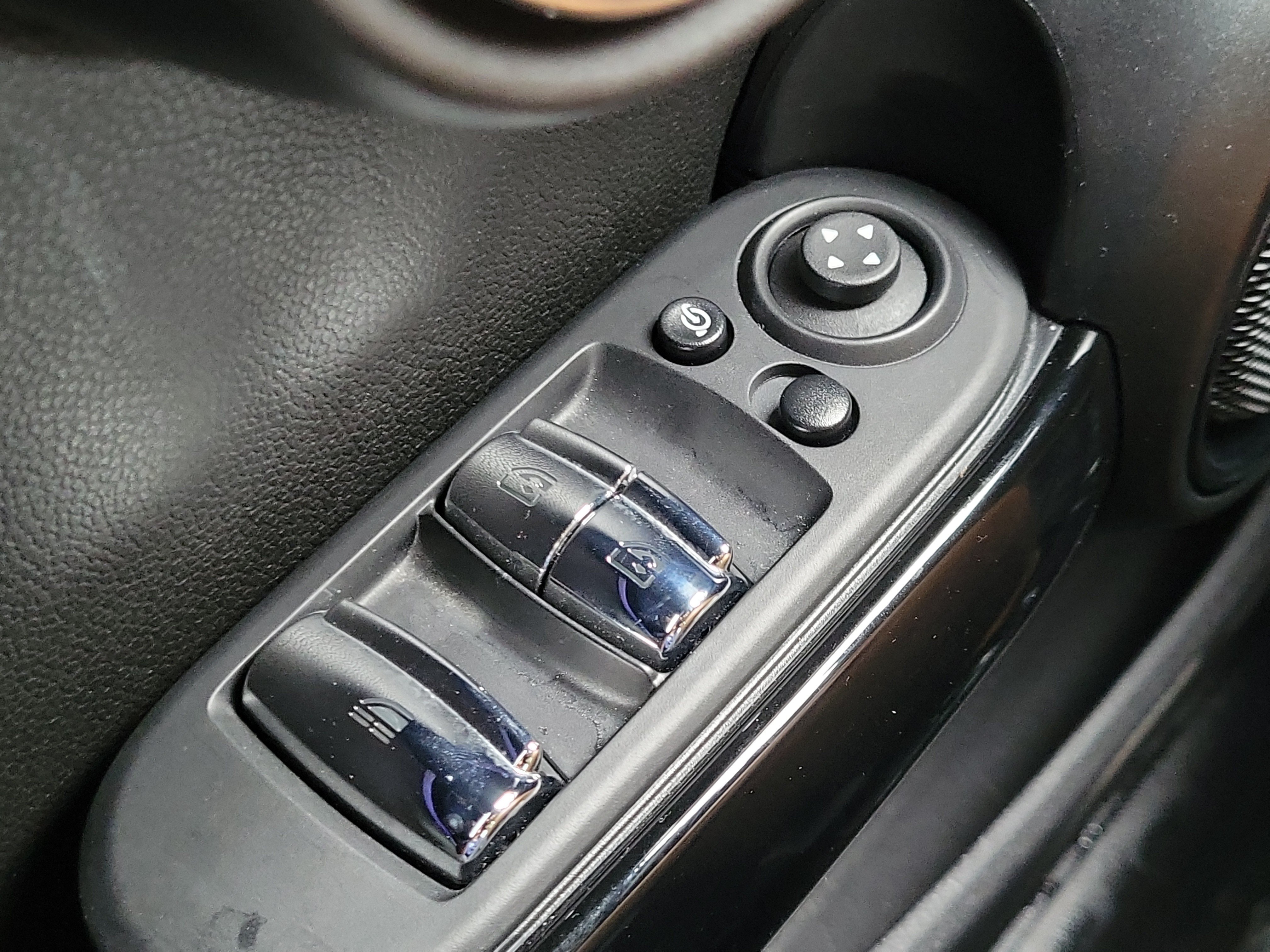 Used 2023 MINI Cooper S FWD image 24