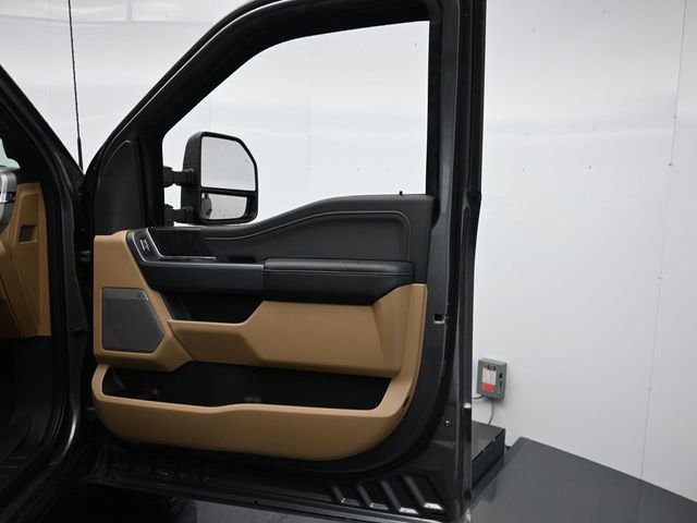 New 2025 Ford F250 XLT w/ Black Appearance Package image 27