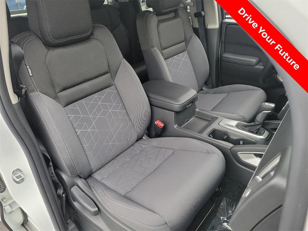 Certified 2025 Nissan Frontier SV RWD image 23