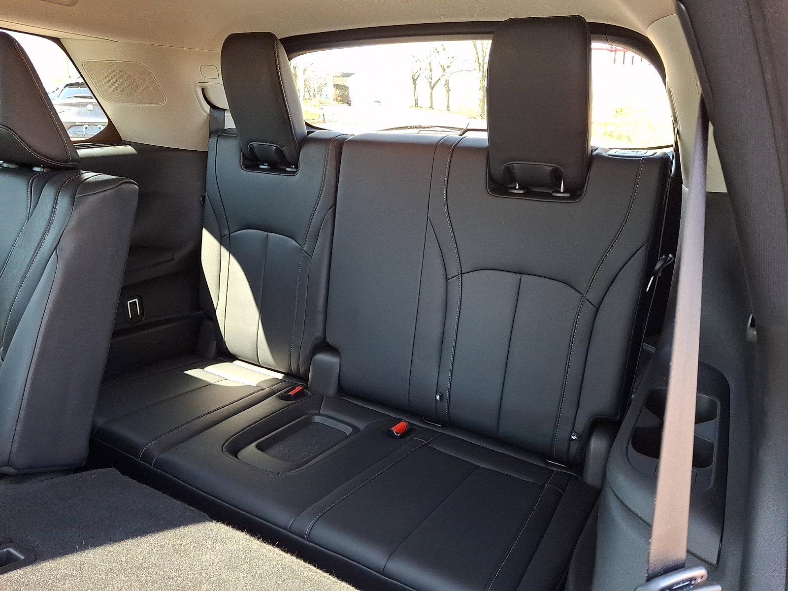 Certified 2023 INFINITI QX60 Luxe w/ Cargo Package image 10