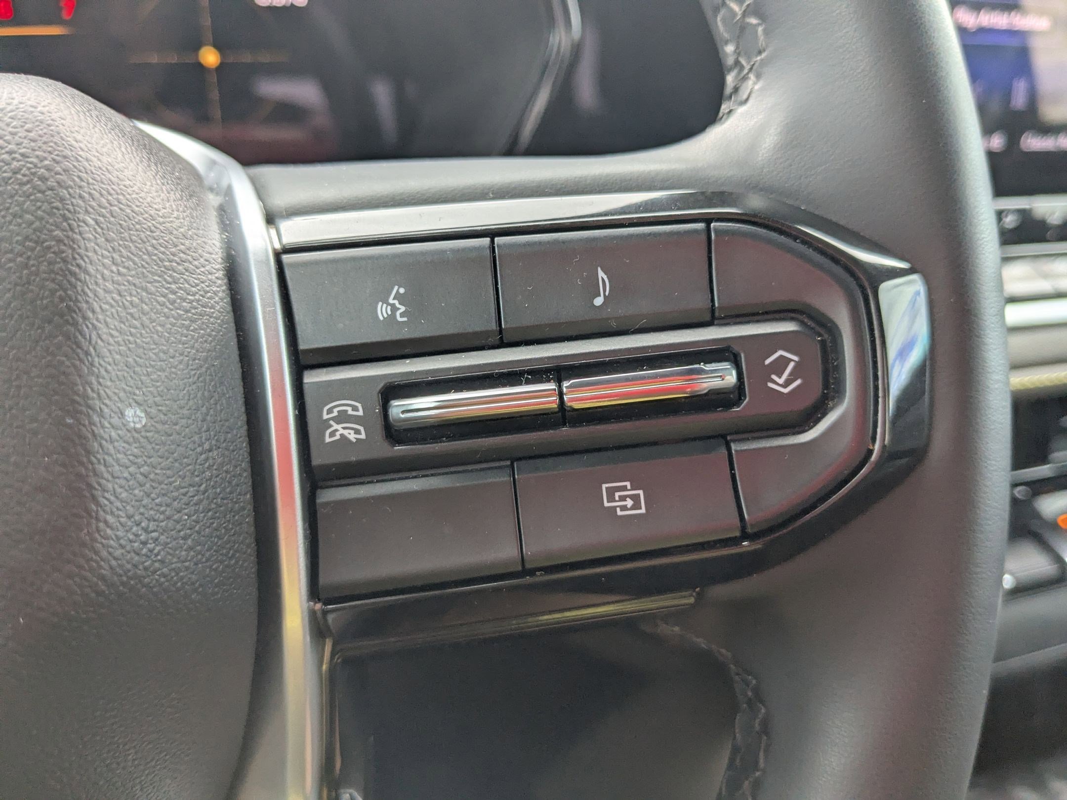 Used 2024 Chevrolet Colorado ZR2 image 18