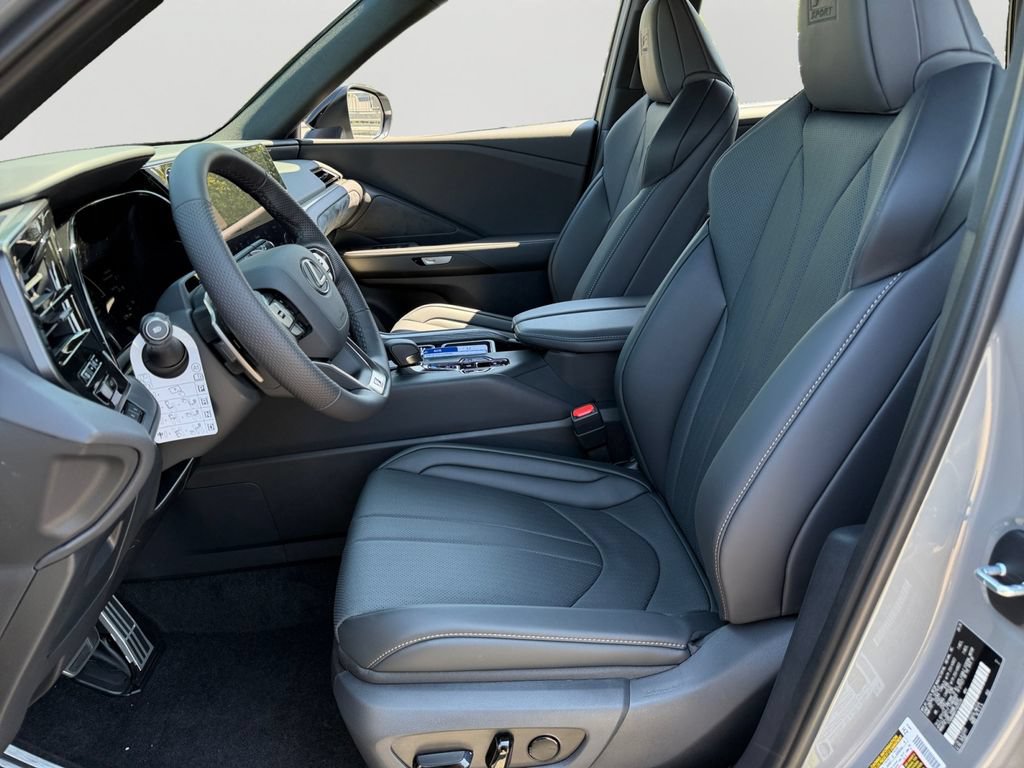 New 2026 Lexus TX 500h AWD image 13