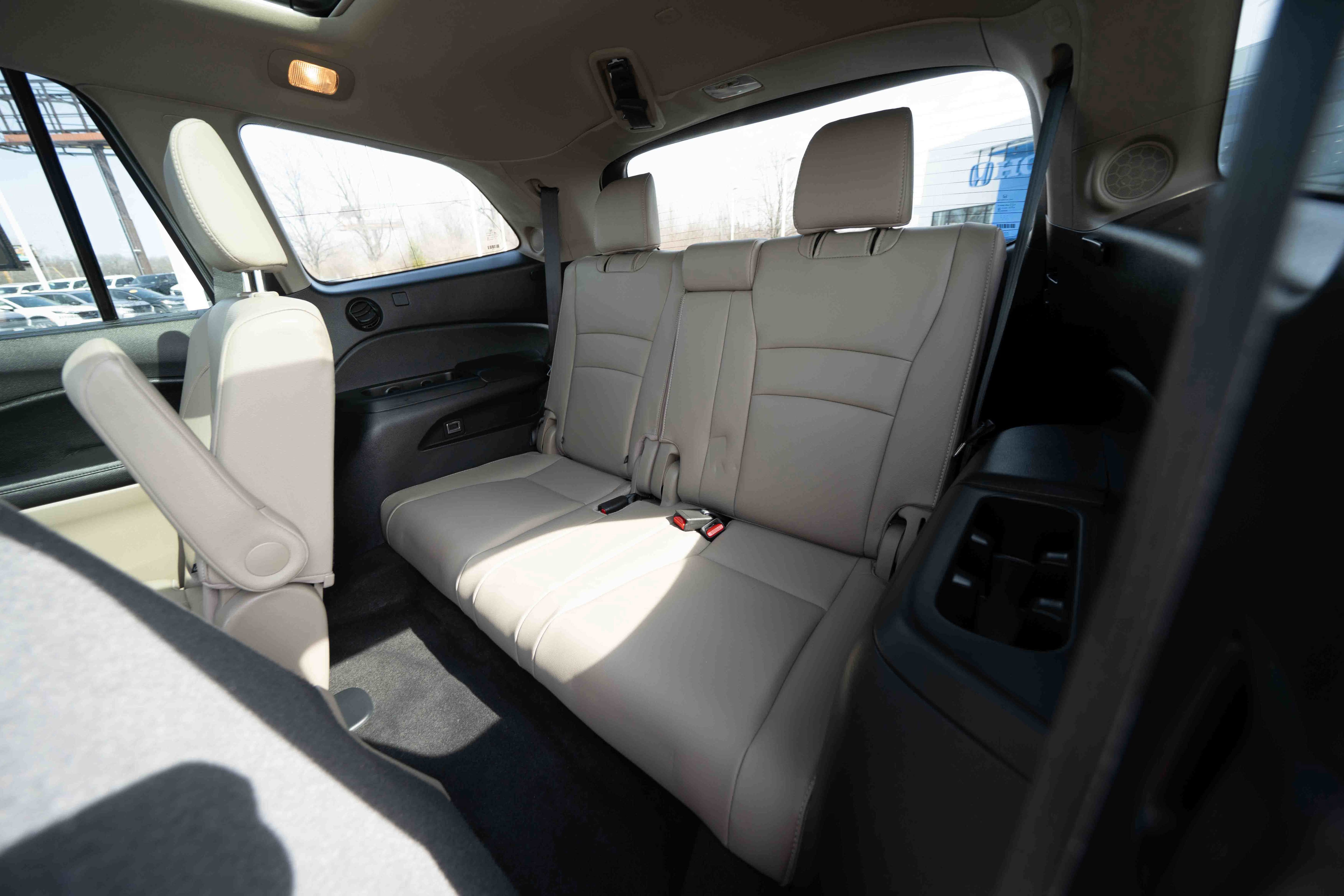 Used 2017 Honda Pilot Elite image 25