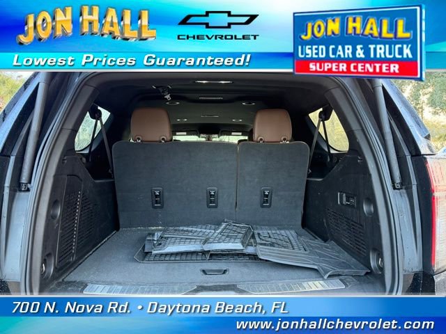Used 2022 Chevrolet Suburban High Country image 12