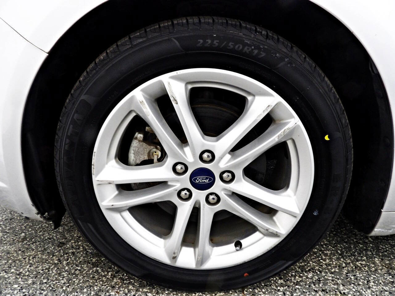 Used 2018 Ford Fusion SE image 18