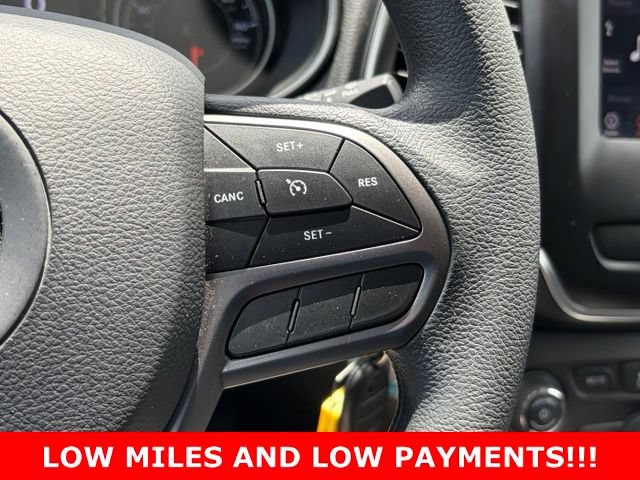 Used 2020 Jeep Cherokee Latitude FWD image 21