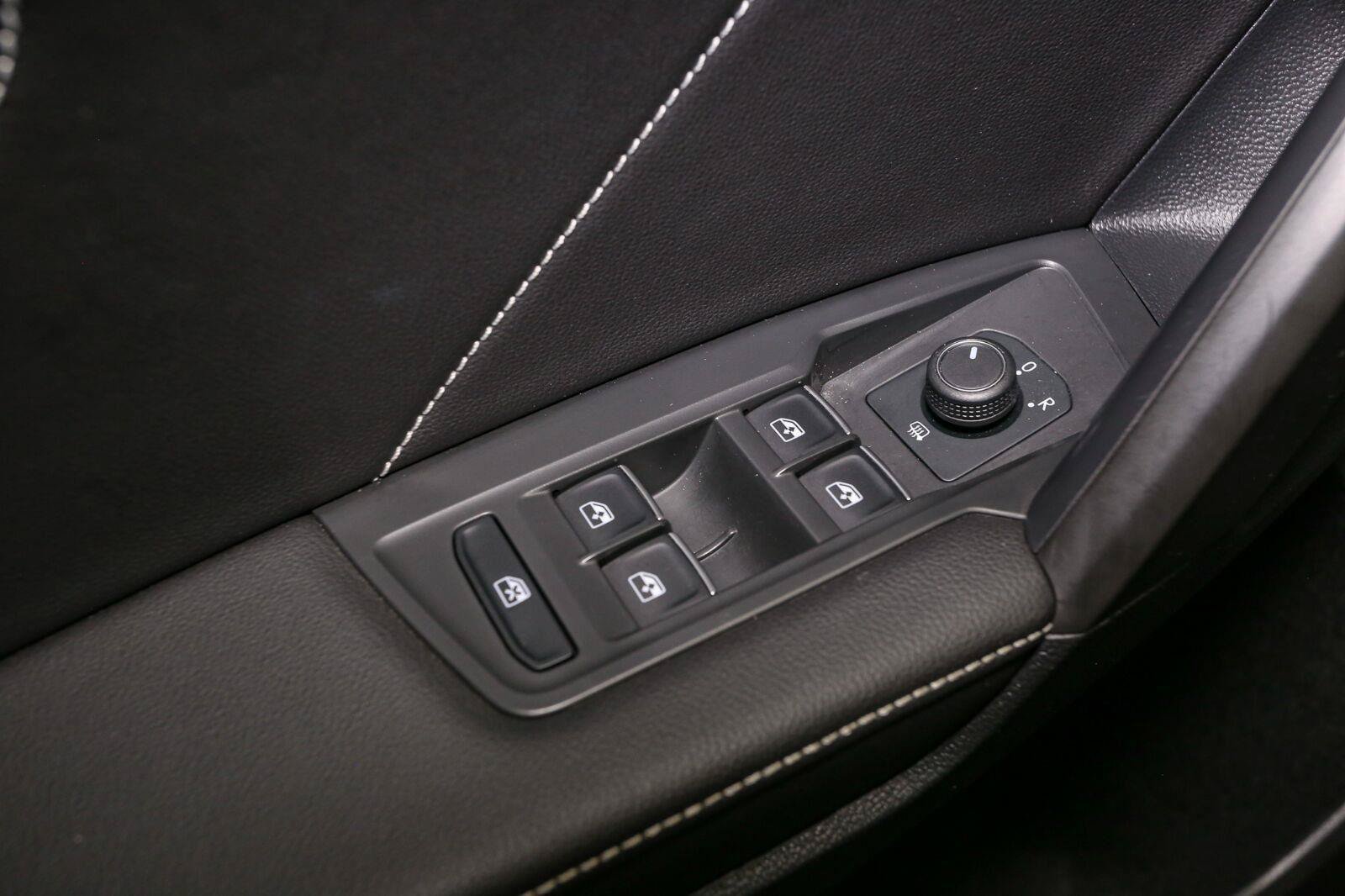 Certified 2023 Volkswagen Tiguan SE R-Line AWD/4WD image 42