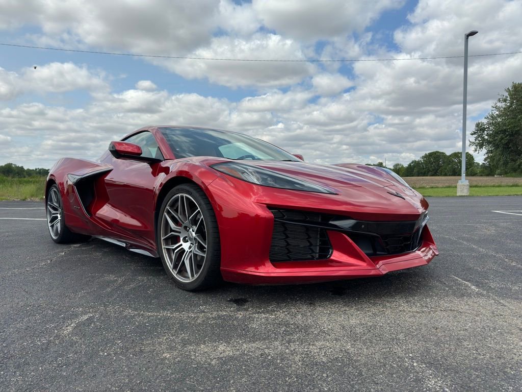Used 2023 Chevrolet Corvette Z06 image 2