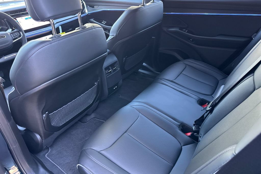 New 2025 Jeep Wagoneer S Limited AWD/4WD image 12