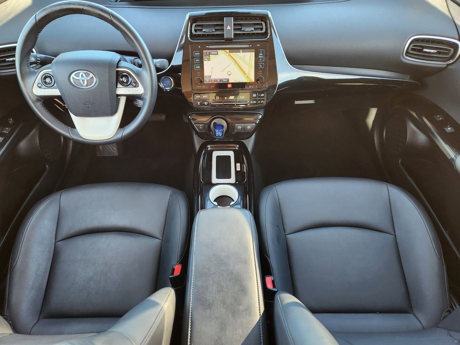 Used 2016 Toyota Prius Four w/ Advanced Technology Package image 36