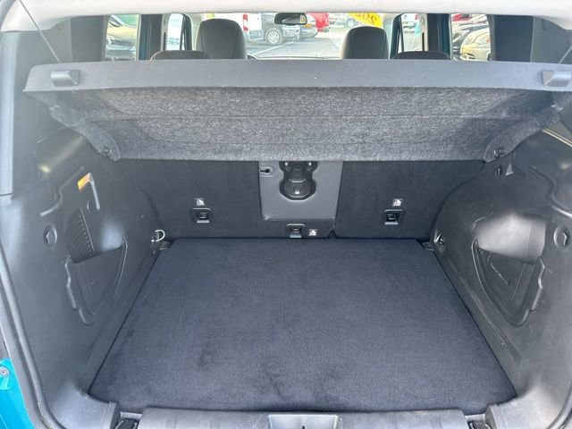 Used 2021 Jeep Renegade Limited w/ Luxury Group II image 17