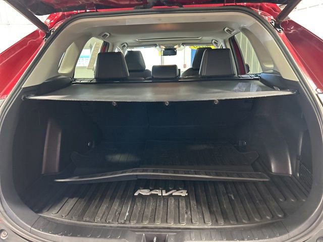 Used 2019 Toyota RAV4 Limited AWD/4WD image 14