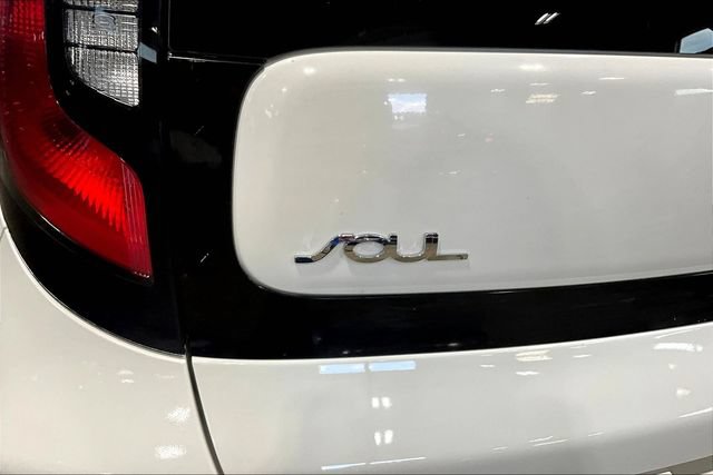 Used 2018 Kia Soul FWD image 21