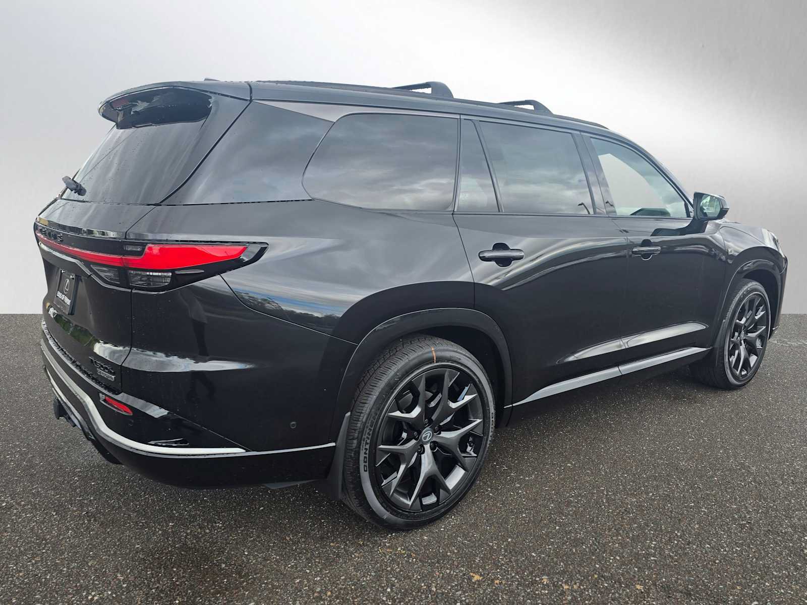 New 2026 Lexus TX 500h AWD image 3