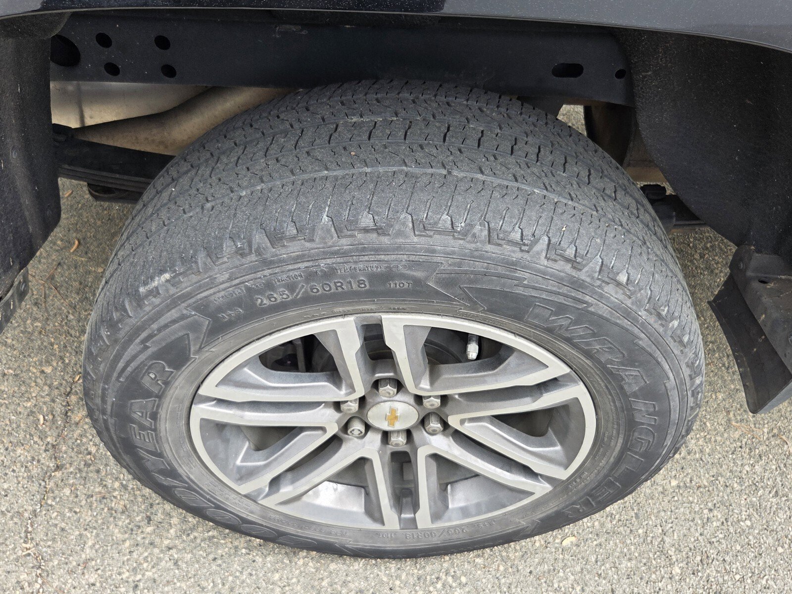 Used 2022 Chevrolet Colorado W/T w/ Custom Special Edition RWD image 6