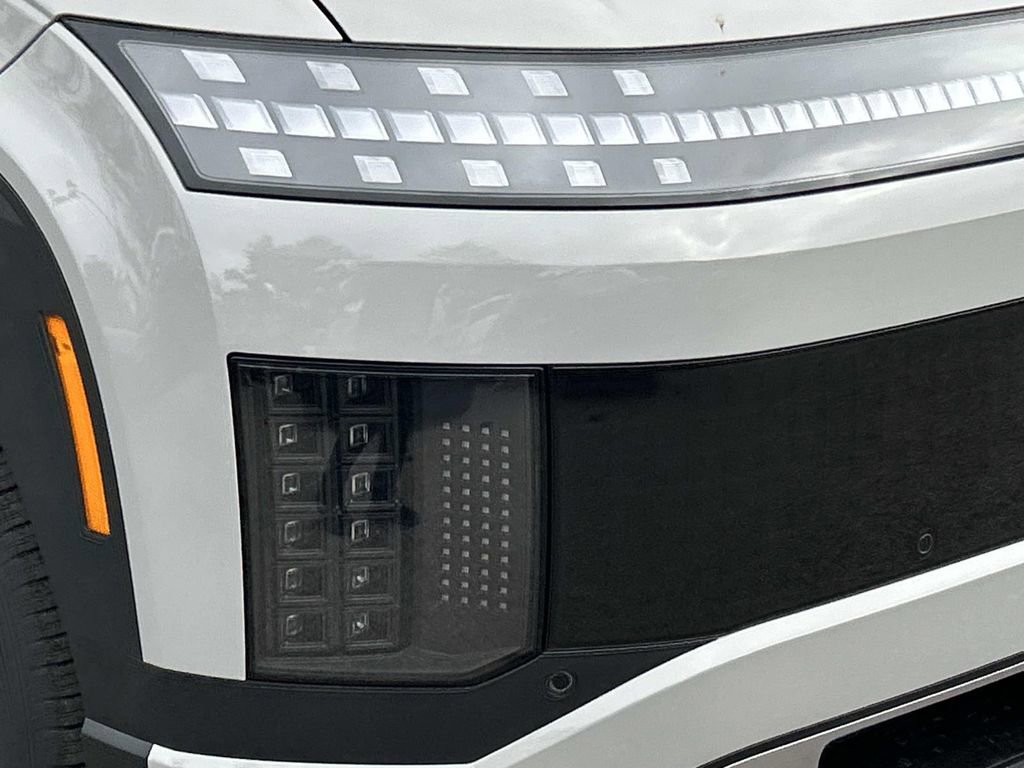 New 2026 Hyundai Ioniq 9 SE image 9