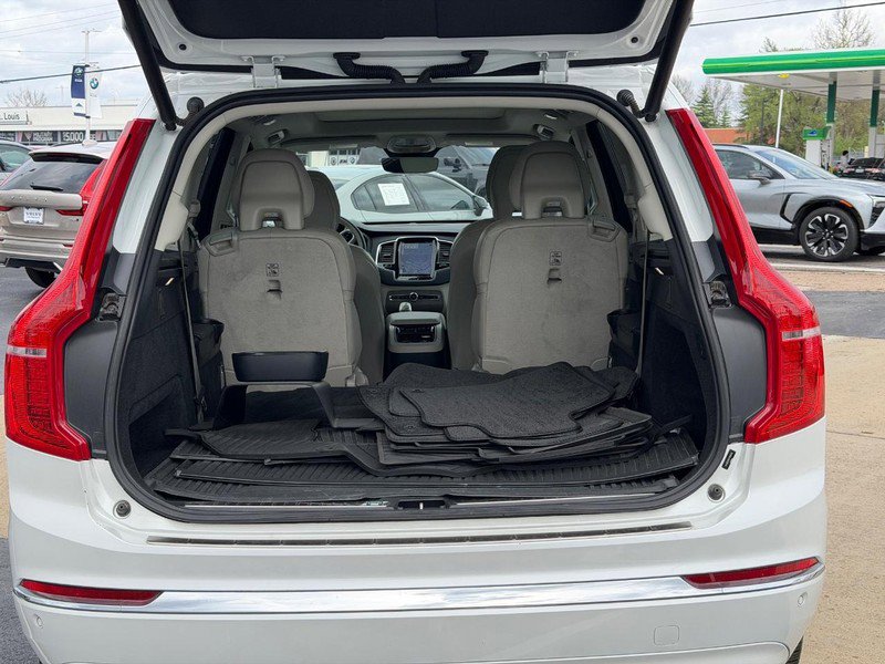 Used 2023 Volvo XC90 B6 Ultimate w/ Protection Package Premier image 5
