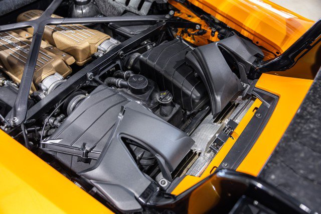 Used 2018 Lamborghini Huracan Performante AWD/4WD image 39