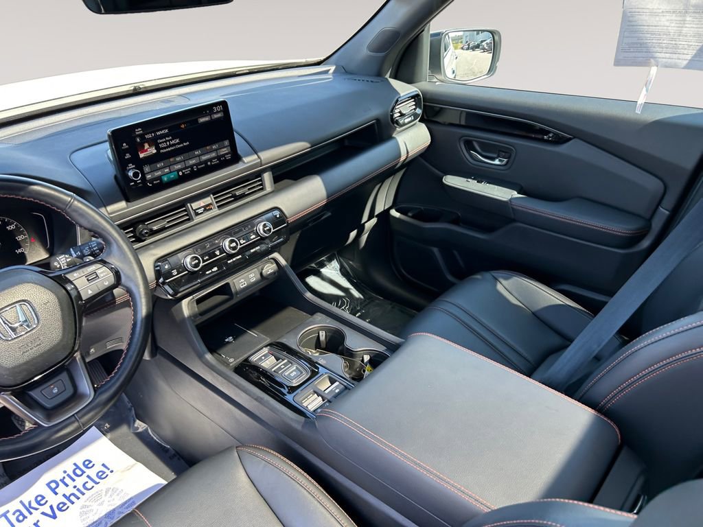 Used 2023 Honda Pilot TrailSport image 15
