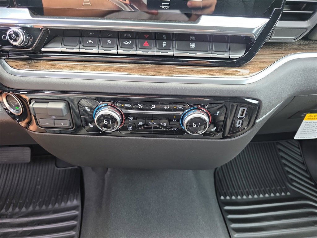 New 2025 GMC Sierra 1500 Elevation image 18