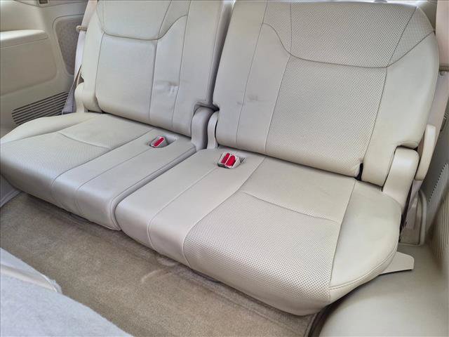 Used 2018 Lexus LX 570 4WD w/ Luxury Package image 19