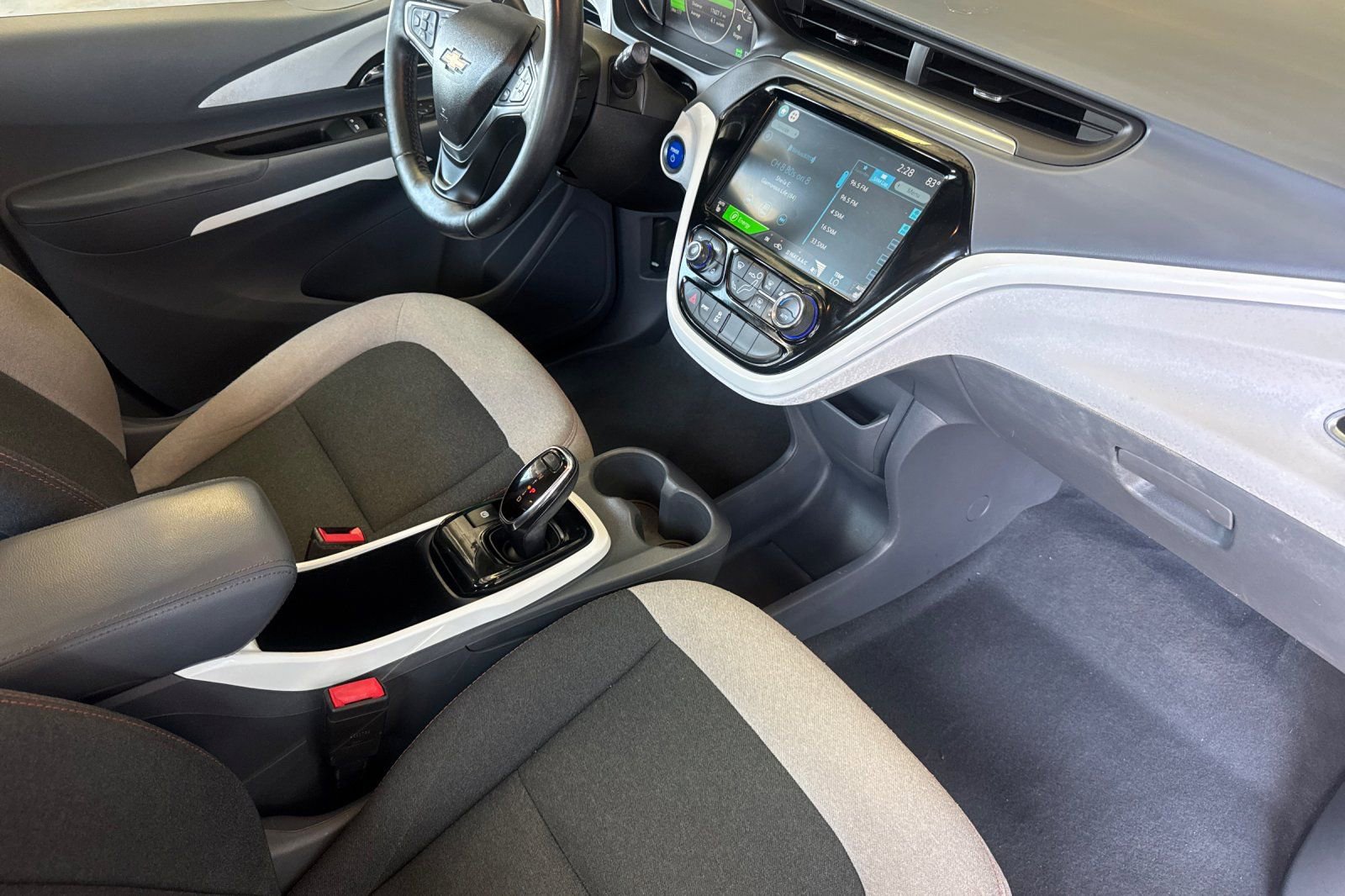 Used 2017 Chevrolet Bolt LT FWD image 20