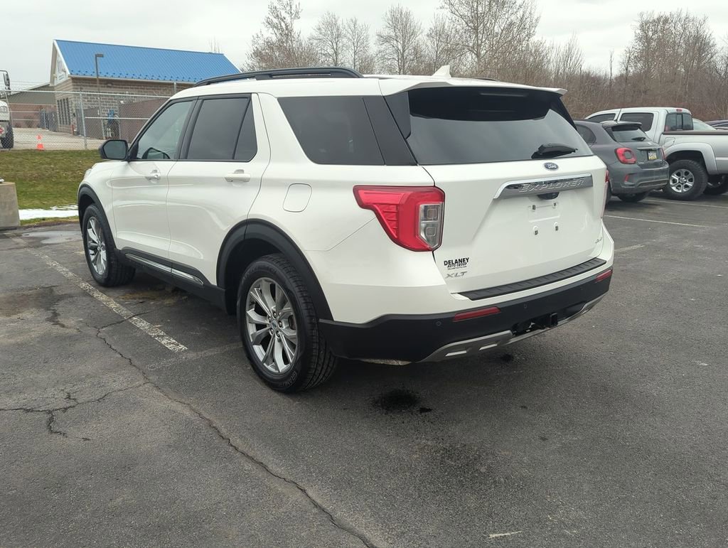 Used 2023 Ford Explorer XLT w/ Equipment Group 202A image 6