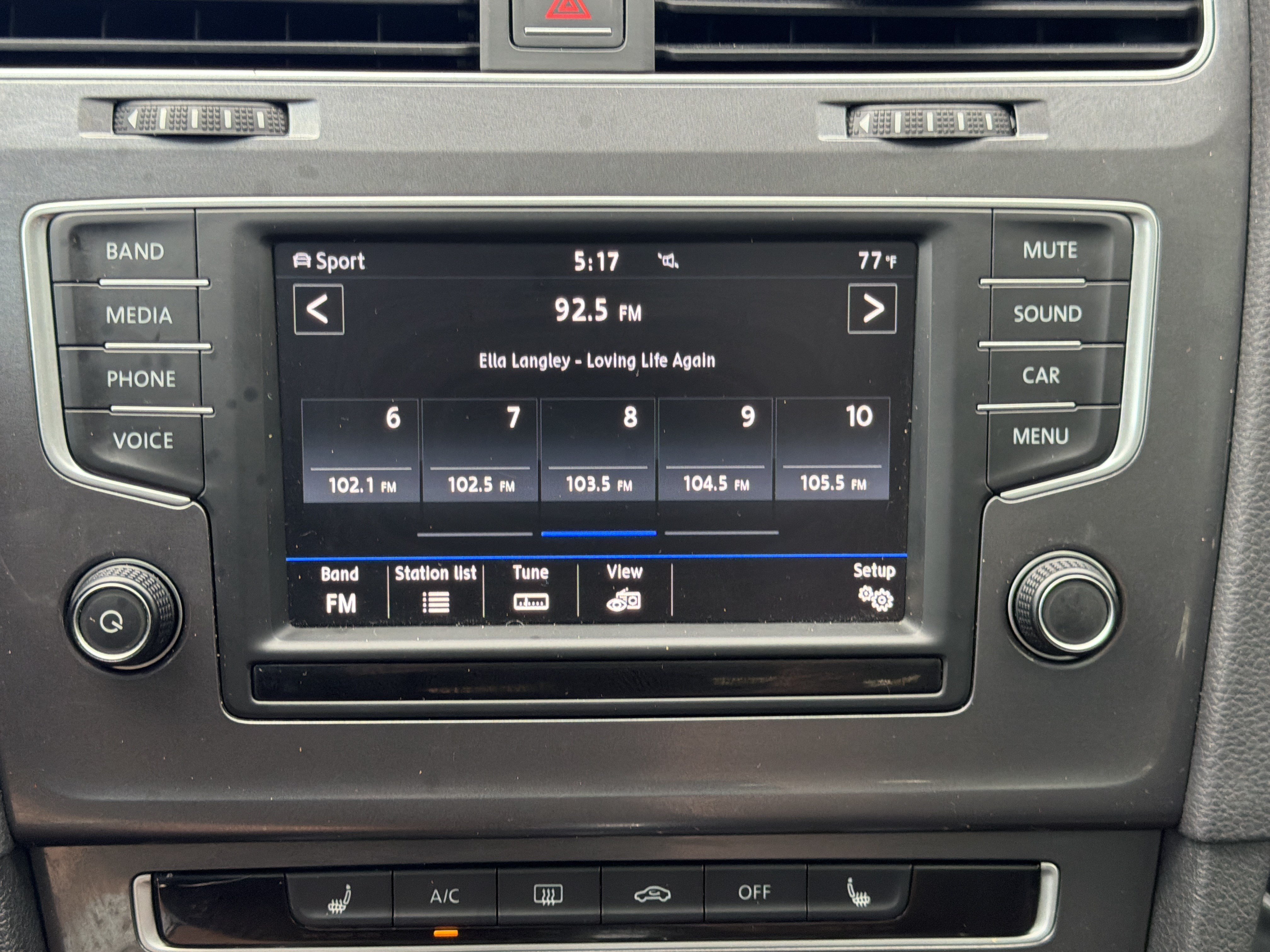 Used 2017 Volkswagen Golf Alltrack AWD/4WD image 23