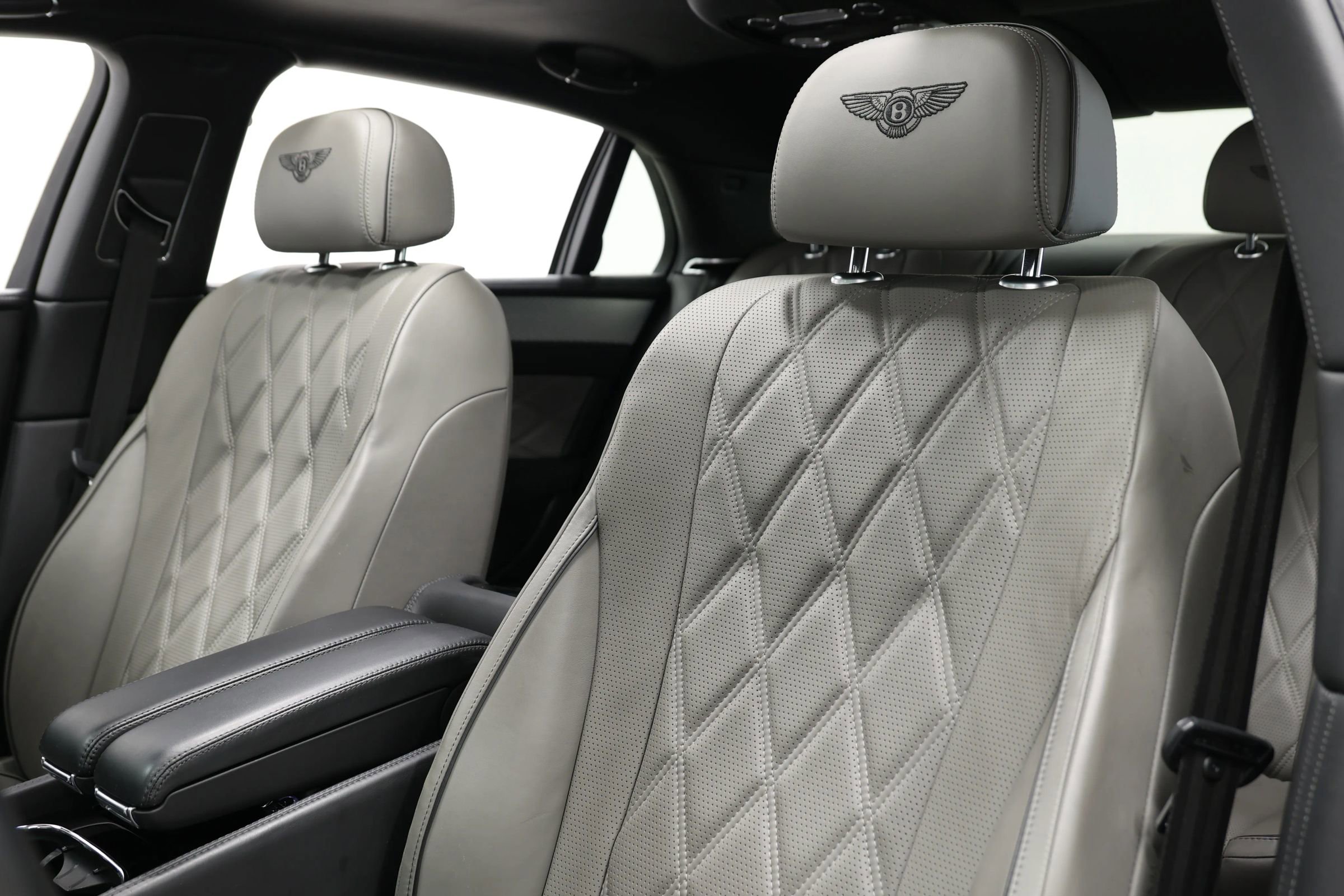 Used 2014 Bentley Flying Spur W12 image 17