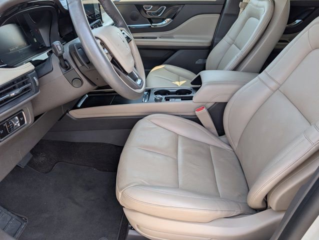 Used 2023 Lincoln Corsair Reserve w/ Equipment Group 201A image 15