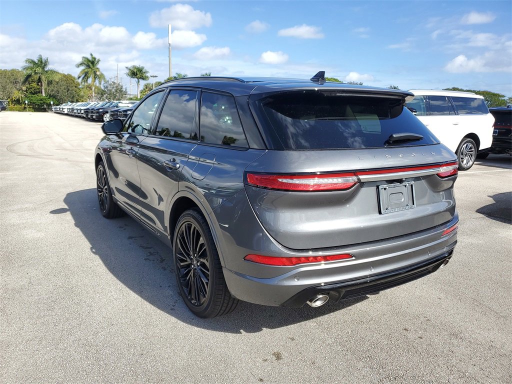 New 2026 Lincoln Corsair Grand Touring w/ Jet Appearance Package image 3