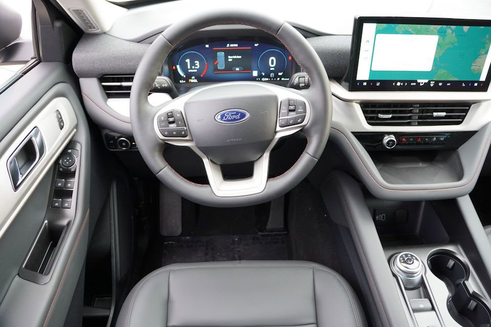 New 2026 Ford Explorer Active w/ Active Comfort Package image 13