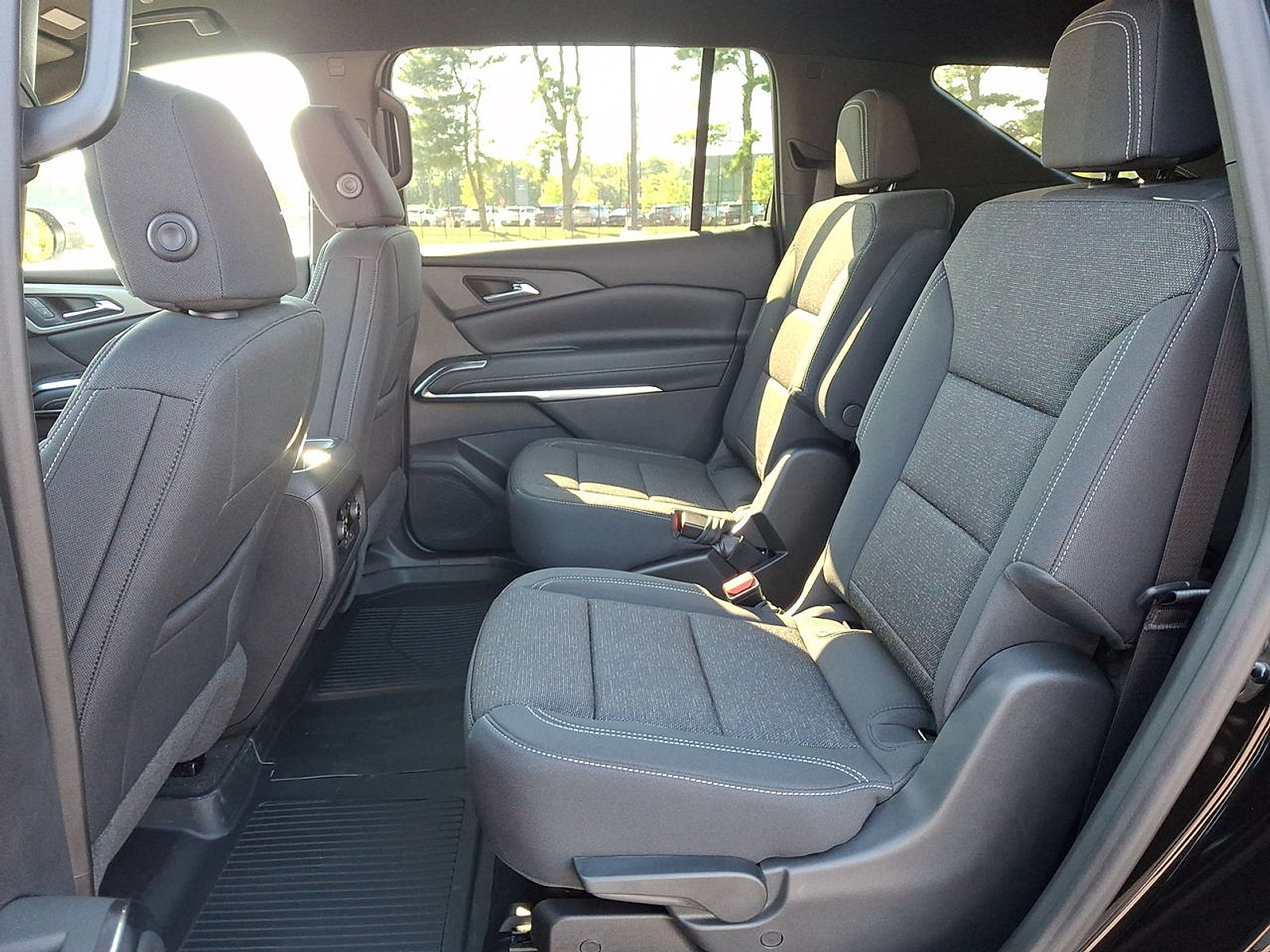 New 2027 Chevrolet Traverse LT w/ Driver Confidence Package AWD/4WD image 13