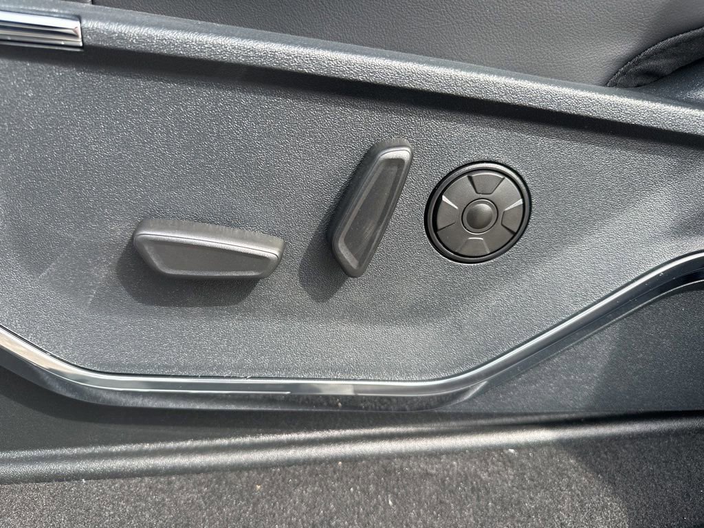 New 2026 Ford F250 Platinum image 19