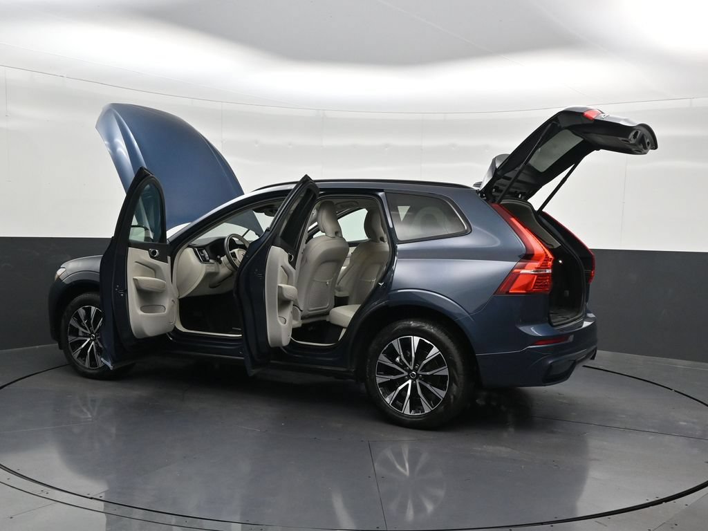 Certified 2024 Volvo XC60 B5 Core AWD/4WD image 37