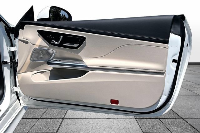 Certified 2024 Mercedes-Benz CLE 300 4MATIC Coupe image 31