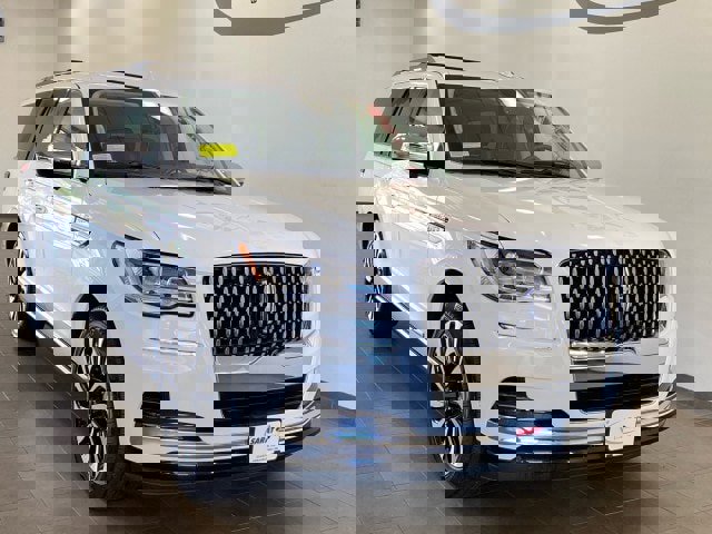 Certified 2022 Lincoln Navigator Black Label image 2