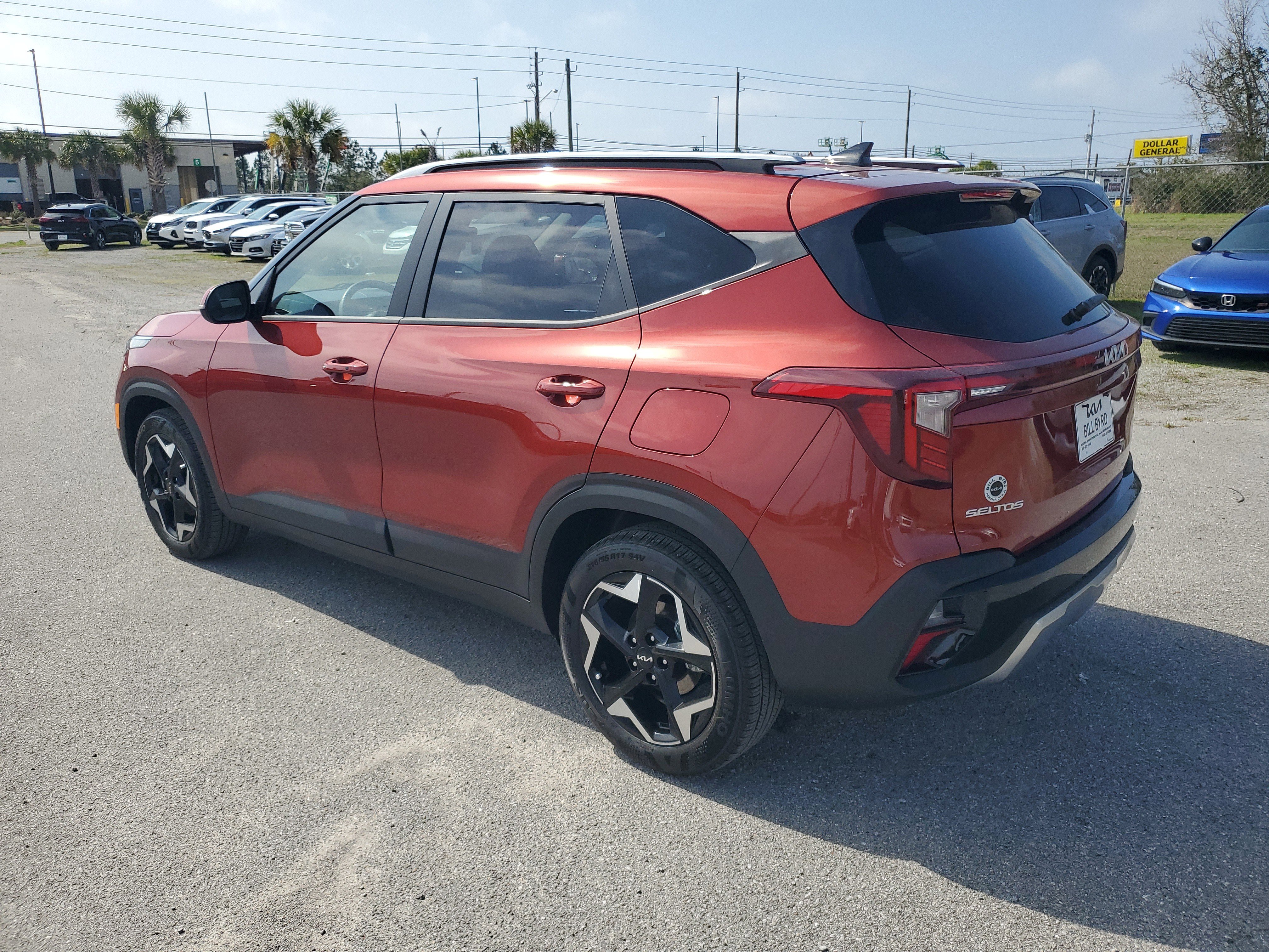 Used 2025 Kia Seltos S image 6