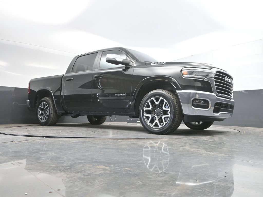 Used 2025 RAM 1500 Laramie AWD/4WD image 35