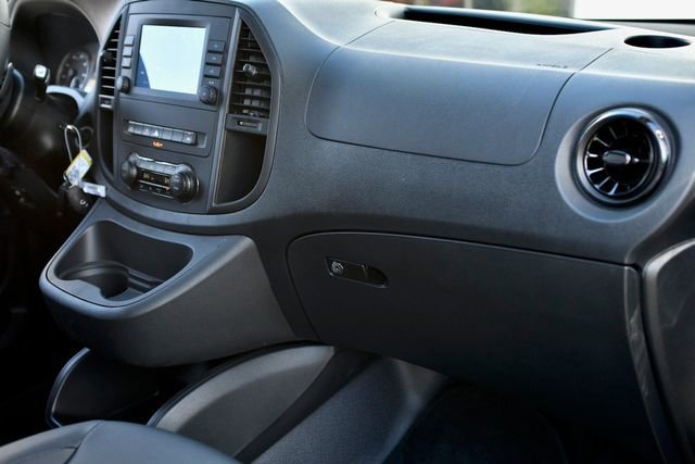 Used 2023 Mercedes-Benz Metris Passenger image 34