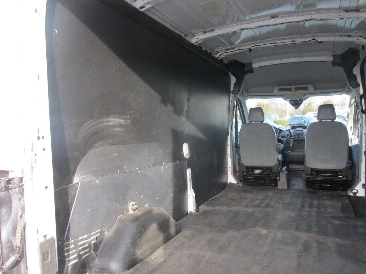 Used 2018 Ford Transit 250 148 Medium Roof image 28