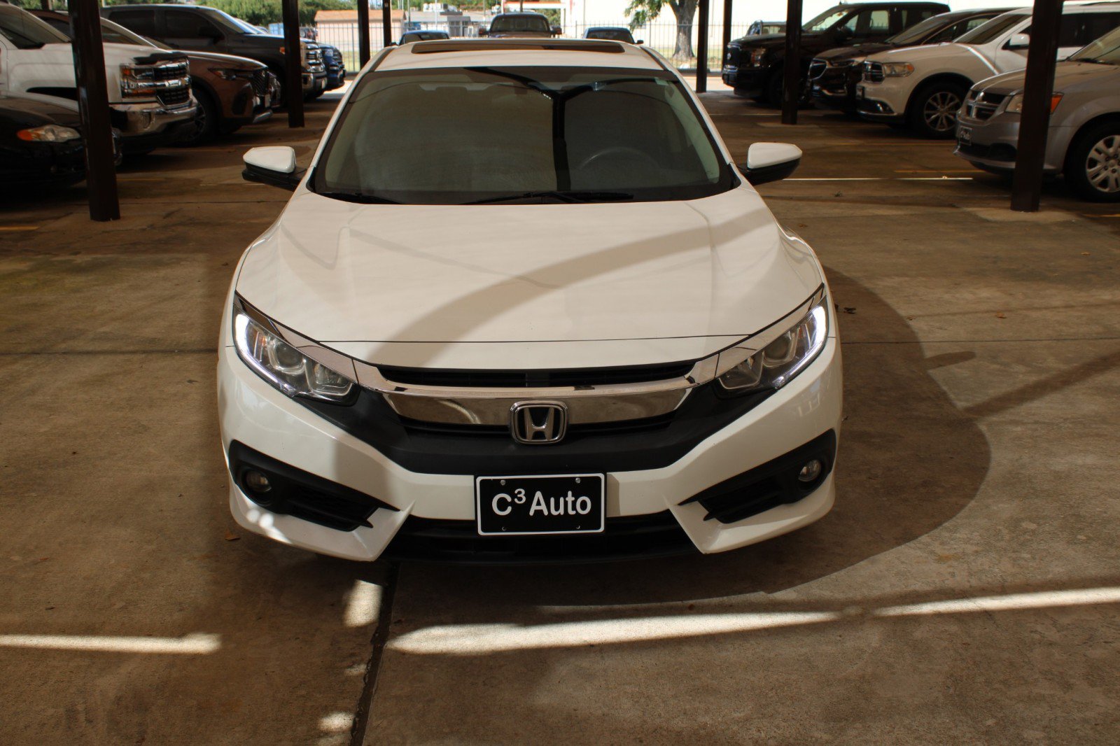 Used 2017 Honda Civic EX-T image 2