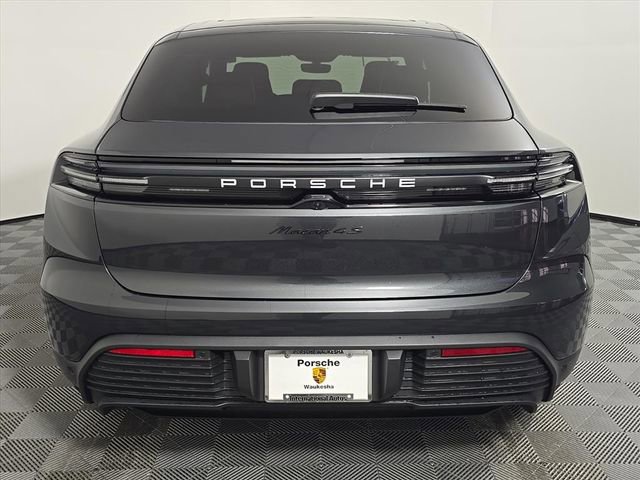 Certified 2025 Porsche Macan 4S Electric AWD/4WD image 6