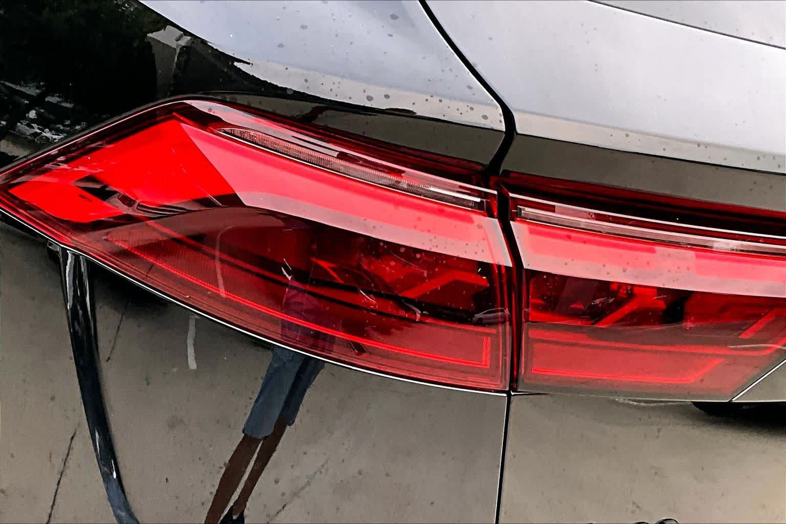 Used 2026 Audi SQ8 Prestige AWD/4WD image 30