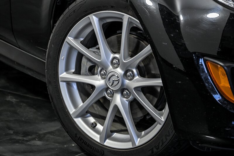 Used 2012 MAZDA MX-5 Miata Grand Touring w/ Premium Pkg RWD image 3