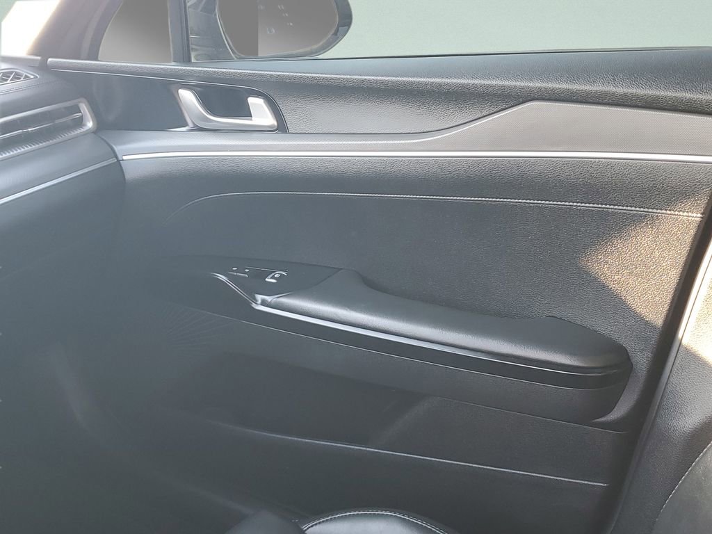 Used 2023 Kia K5 GT-Line image 16